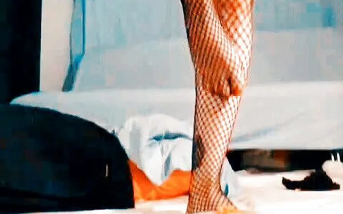 AzFoxxxTailPhelicia: Spaghetti - Feet