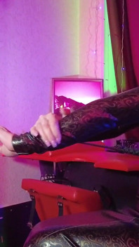 เดโอมินาทริกซ์ อีวา ชุดยางลาเท็กซ์ เฟมดอม BDSM นายหญิงเฟติช ส้นสูง ตูดใหญ่ มิลฟ์ ร้อนแรงยาง