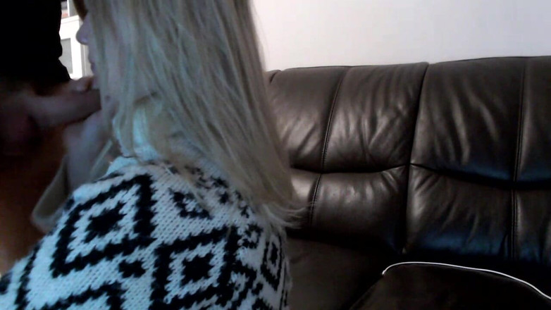 MagicStas: Gadis ini pengen nyepong dan ngocok kontol sampai dicrot di...