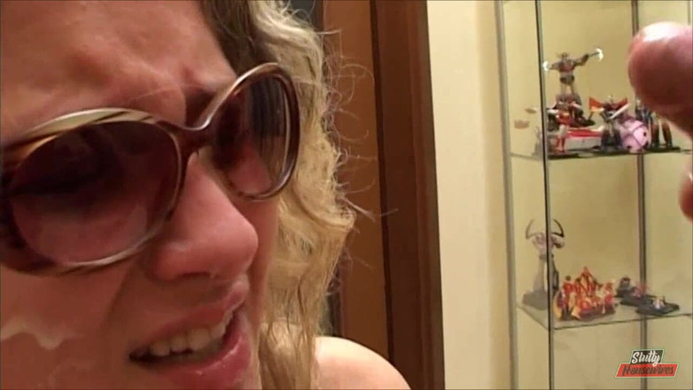 Vere Casalinghe Italia.: Hot orgy with brunette and blonde
