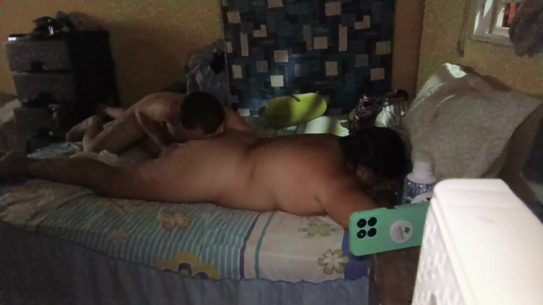 Stepmom_with_big_tits: Jak vzrušující je, když vám dají líbací práce a sají...