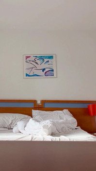Donna Ripresa in Camera D'albergo