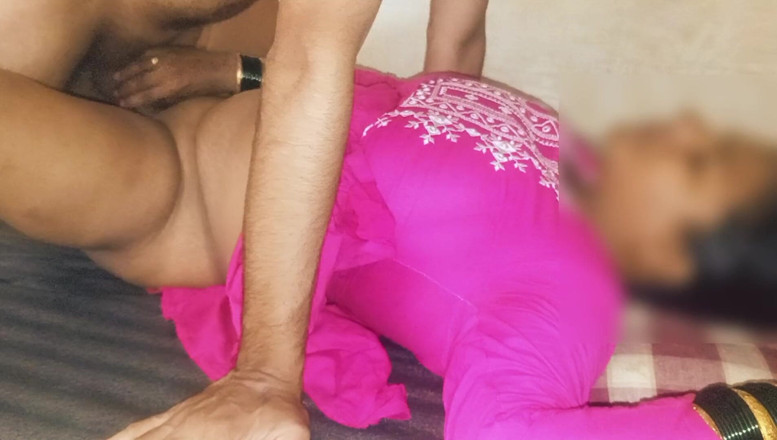 Harder299: Ibu tiri desa india yang hot lagi asik romantis Desi...