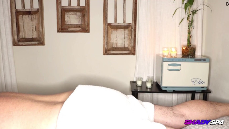 Shady Spa: シェイディスパ エリー・テイ・リターンズ