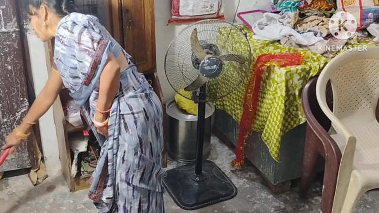 Saxesageth: Kamwali bai ki desi chudai padosi beau-fils ne bhabhi ko
