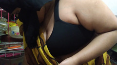 Aria Mia: Šukal jsem indickou sexy tetičku v kuchyni, zatímco vaří - hindština