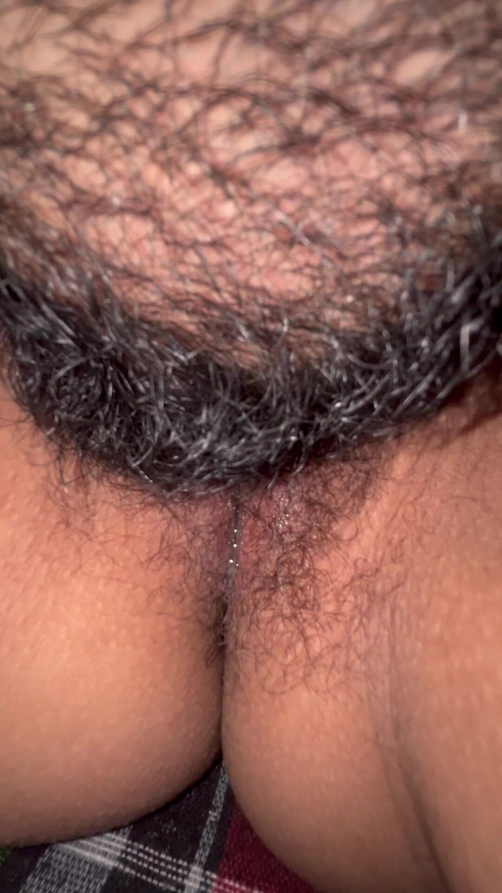 Rishi: Hintli genç üniversite öğrencisi eğitim öğretmeninin büyük yarağını emiyor ve domaltmalı kovboy kız...