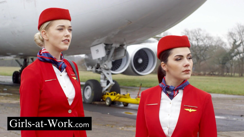 Girls At Work: Четвірка з стюардесами в приватному літаку