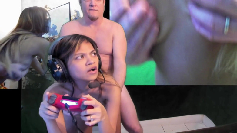 SexyGamingCouple: 3 camere cu vedere la joc și futai pe la spate