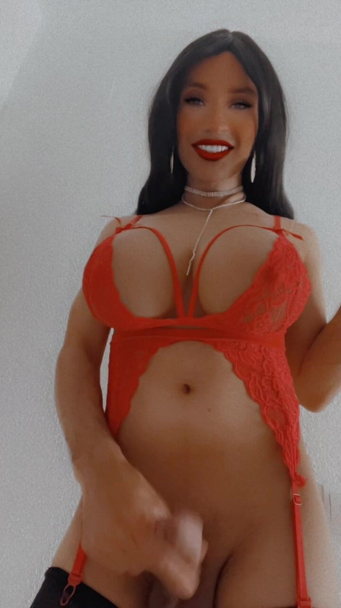 Sissy Slut Brianna: 내가 알아봐 줄까...? 아니면 네가 몸부림치고 신음할 때까지 애원하게 할까?