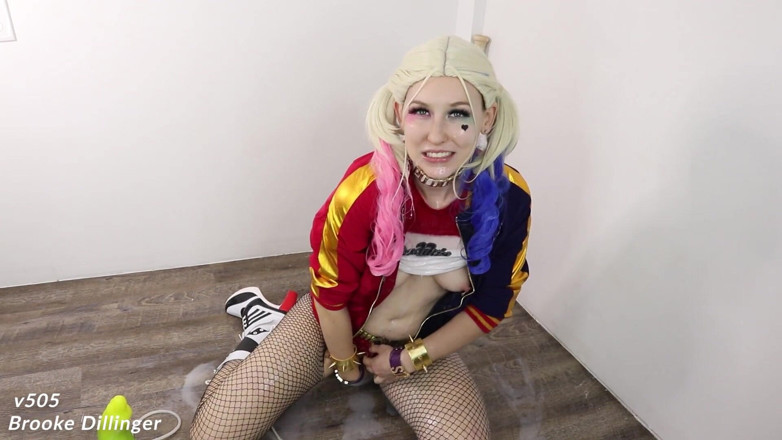 Brooke Dillinger: Harley quinn bukkake gangbang