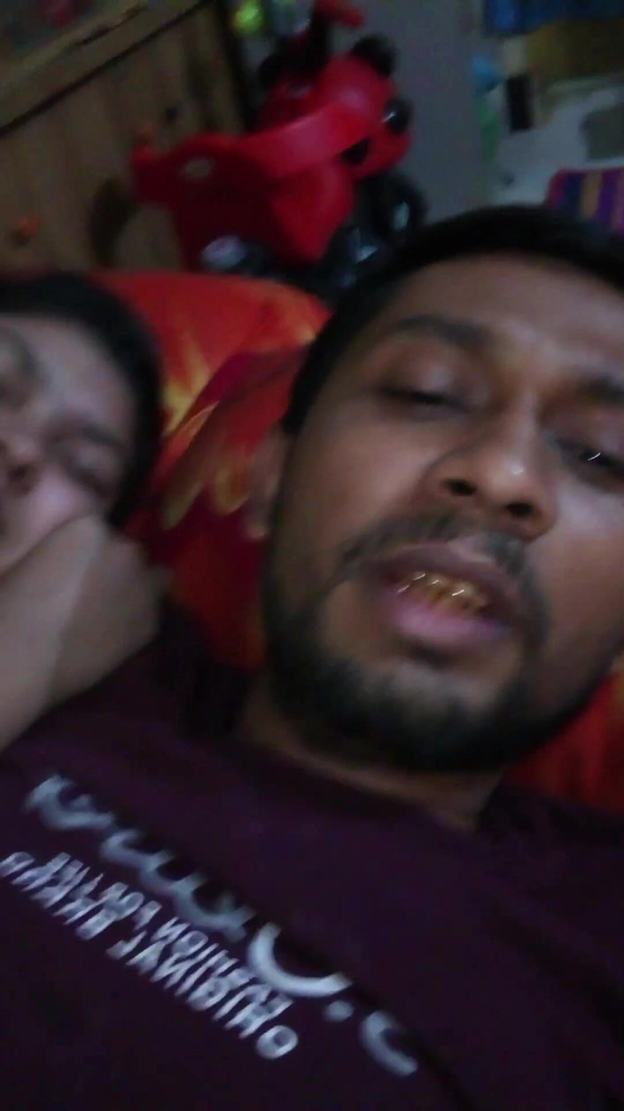Desivideo: Esposa fofa do casal recém-casado ama vídeo viral