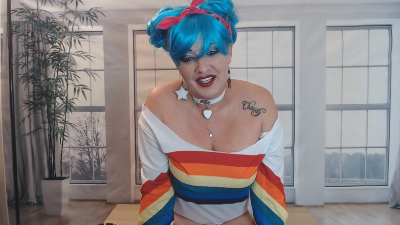 Abby Anna: I love a tiny penis