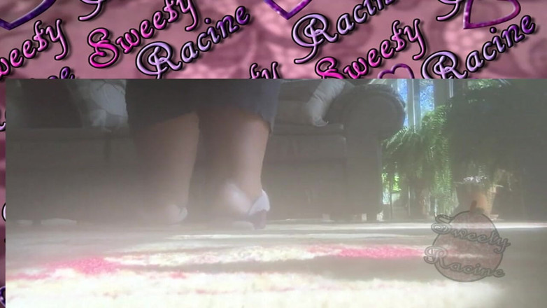Sweety Racine: Obří SSBBW chodidla chodí