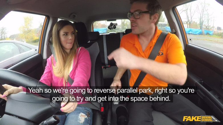 Fake Driving School: Fake driving college - die italienische studentin stella cox verführt den...