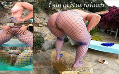 Hotvaleria: Chčiju na blue fishnets