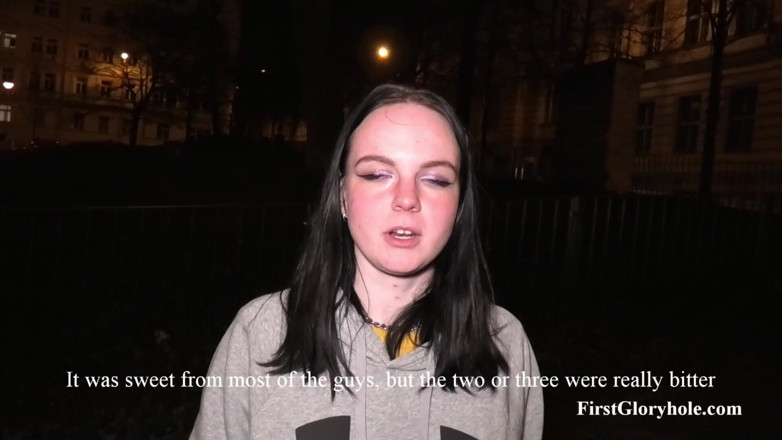First Gloryhole: Frisch 18-jährige studentin papit schluckt 15men (vollständiges video)