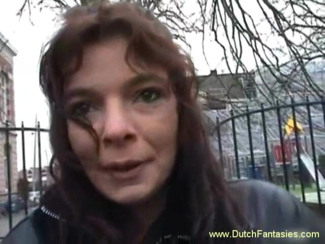 Dutch Fantasies: Затикання гарячої голландської брюнетки