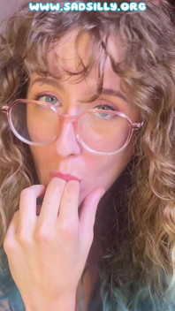 Elle Degouline De Sperme! Altgirl'ün içine boşalıyor
