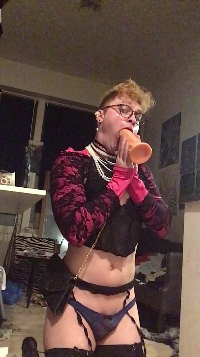 Sissy Cindy Slut: Odhalená děvka Sissy Cums