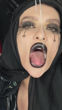 Phù thủy Hồi giáo làm cho bạn từ bỏ đức tin của bạn và tôn thờ Satan để bạn có thể đụ cô ấy trong đít.
