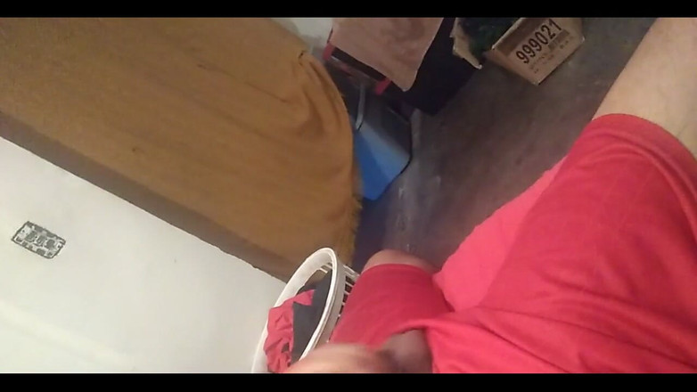 AlexAlejandro13: 你想要上床睡觉吗？