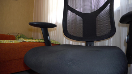 MiniCorgi: Midget punishes his dick
