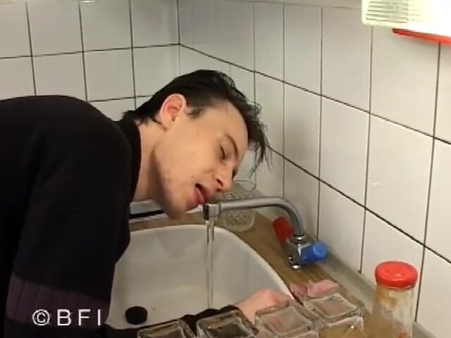 Just Boys: Me gusta una polla grande en una cocina