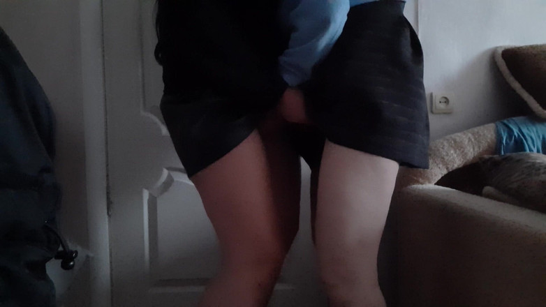 Lesbian-illusion: Kiedy mój ojczym był w pracy, uwiodłem moją nową macochę