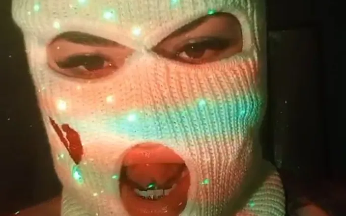 Mamasita_Latina: Do we share a fetish?