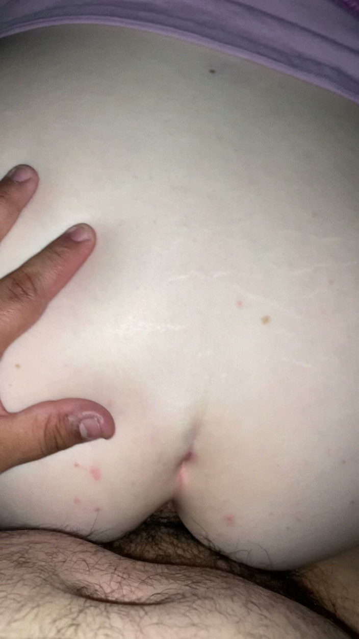 Robbie Marquez: Velká krásná bílá milfka dostane anální creampie