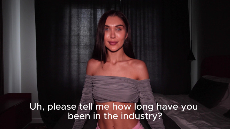 Bymyfans: European Model Agreed to a Live Broadcast, Hot Sex, and...