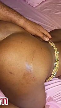 Video fatto in casa del patrigno africano fisting la sua figliastra