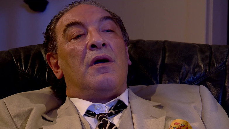 EroticPlanet XXX: Rothaarige Tarra White Lutscht Und Reitet Massiven Schwanz Wild