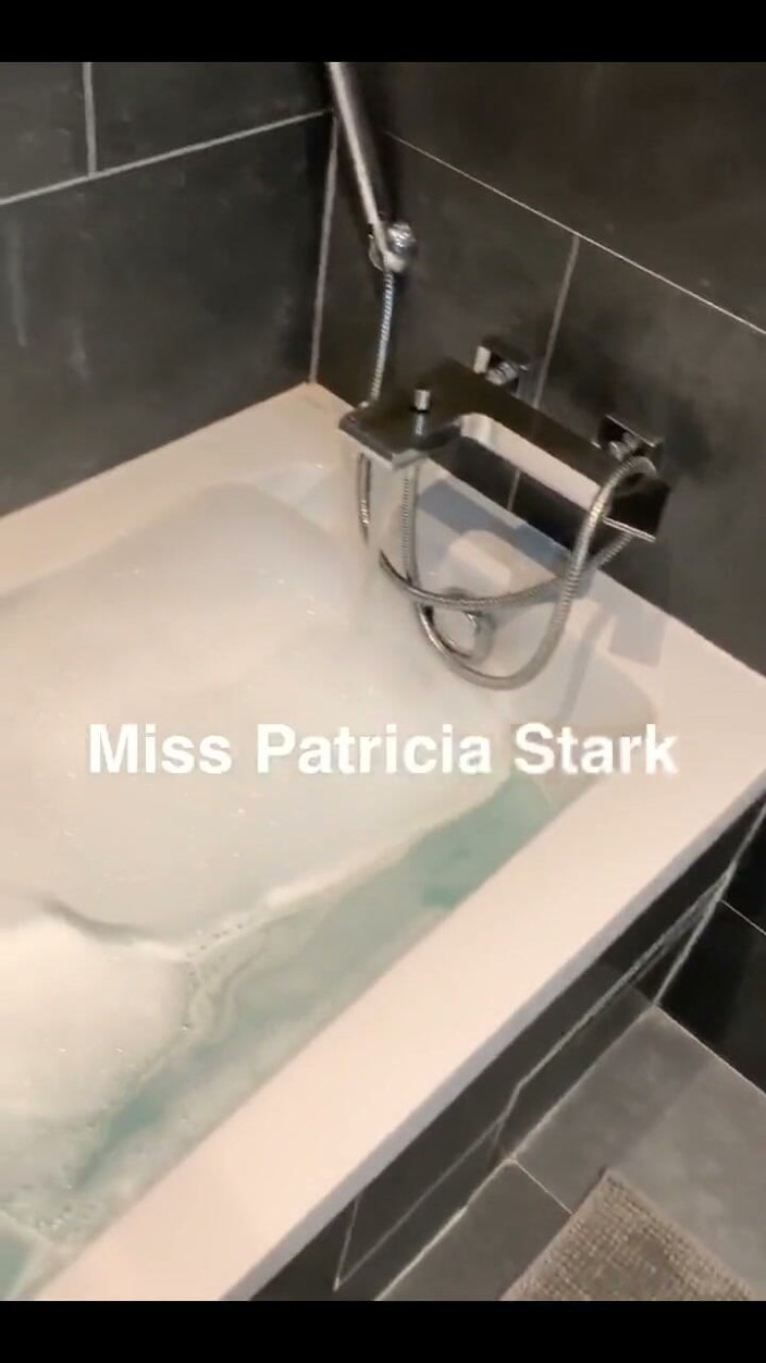 Dominatrix Miss Patricia Stark: Rád tě škádlím a vidím, jak se tvoje vzrušené oči dívají
