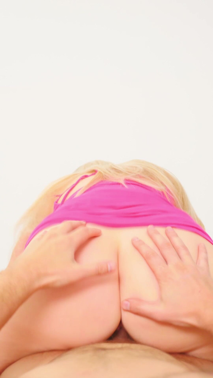 Nimfomanhub: Busty Blonde Reverse Cowgirl Ride: Titjob, Clit-grind Squirts &amp; Massive Tit...