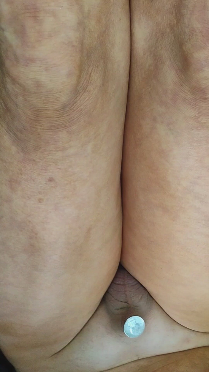 Lolatmylilpeepee: V obyčejném zobrazení Venku pro někoho vidět!