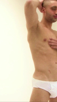 Brice Farmer, sexy ragazzo gay si masturba al casting