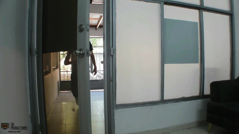 kem: Cette brune excitée adore manger cette grosse bite - porno en...