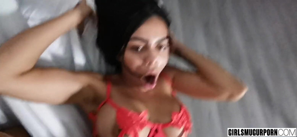 Mugur's World: Big booty Columbian Canela Skin gets fucked by Mugur