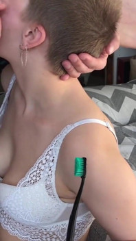 Vilu vidish si lava i denti con il suo carico di sperma