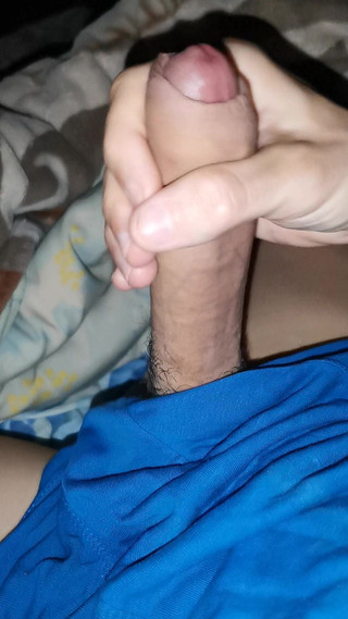 SEXY_GUYBEST: Tôi quyết định nhanh chóng sục cu nhưng đột nhiên pin hết!