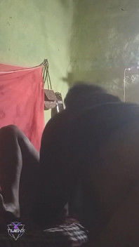 真正的印度女仆被唤醒和性交