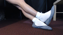 Abby Anna: Marszczone skarpetki szare baletki gra obuwnicza