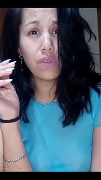 Ahoj, vykouříš se mnou cigaretu?