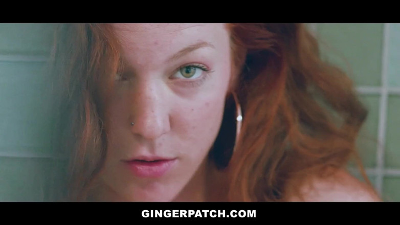Team Skeet: Ginger Princess Luna Light rides hard cock