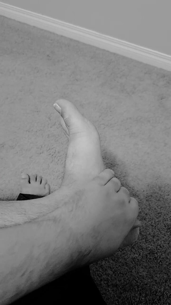 Erotic Man: Męskie jęki i brudne głaskanie stóp