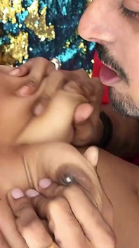 Yeni evli yenge desi devar ile seks yapıyor