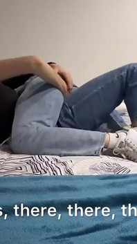รสนิยมเท้ากับรองเท้าบูทและรองเท้าผ้าใบ