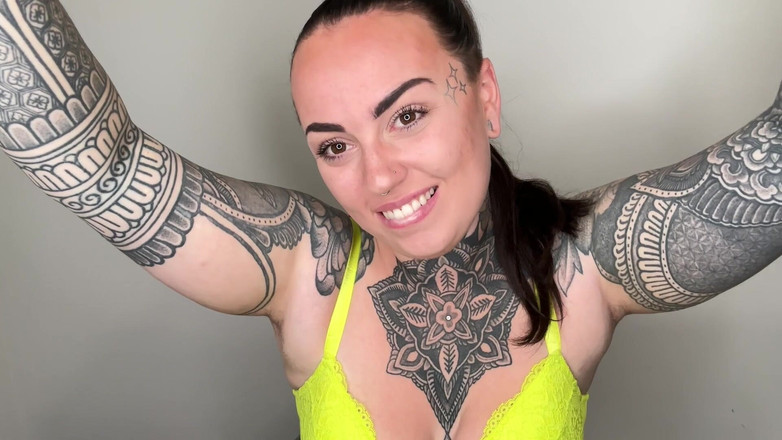 Miss Valentina: Wedgies Doar de uz casnic